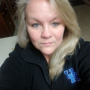 Meet your Posher, Cyndi